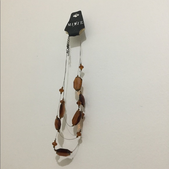 MIXIT Beautiful Necklace New With Tag ❤️ - Picture 5 of 8